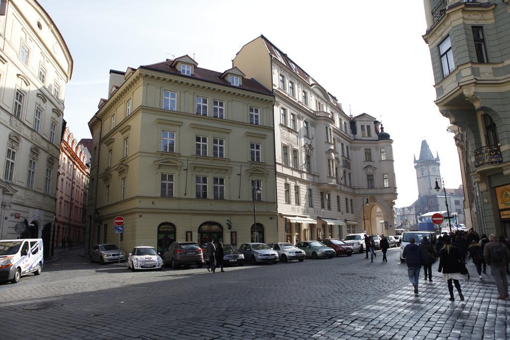 Old Town Apartments Tyn Praha Bagian luar foto